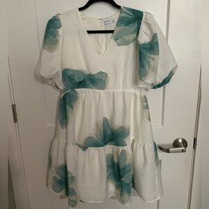 Nine West White and Green Dress Medium